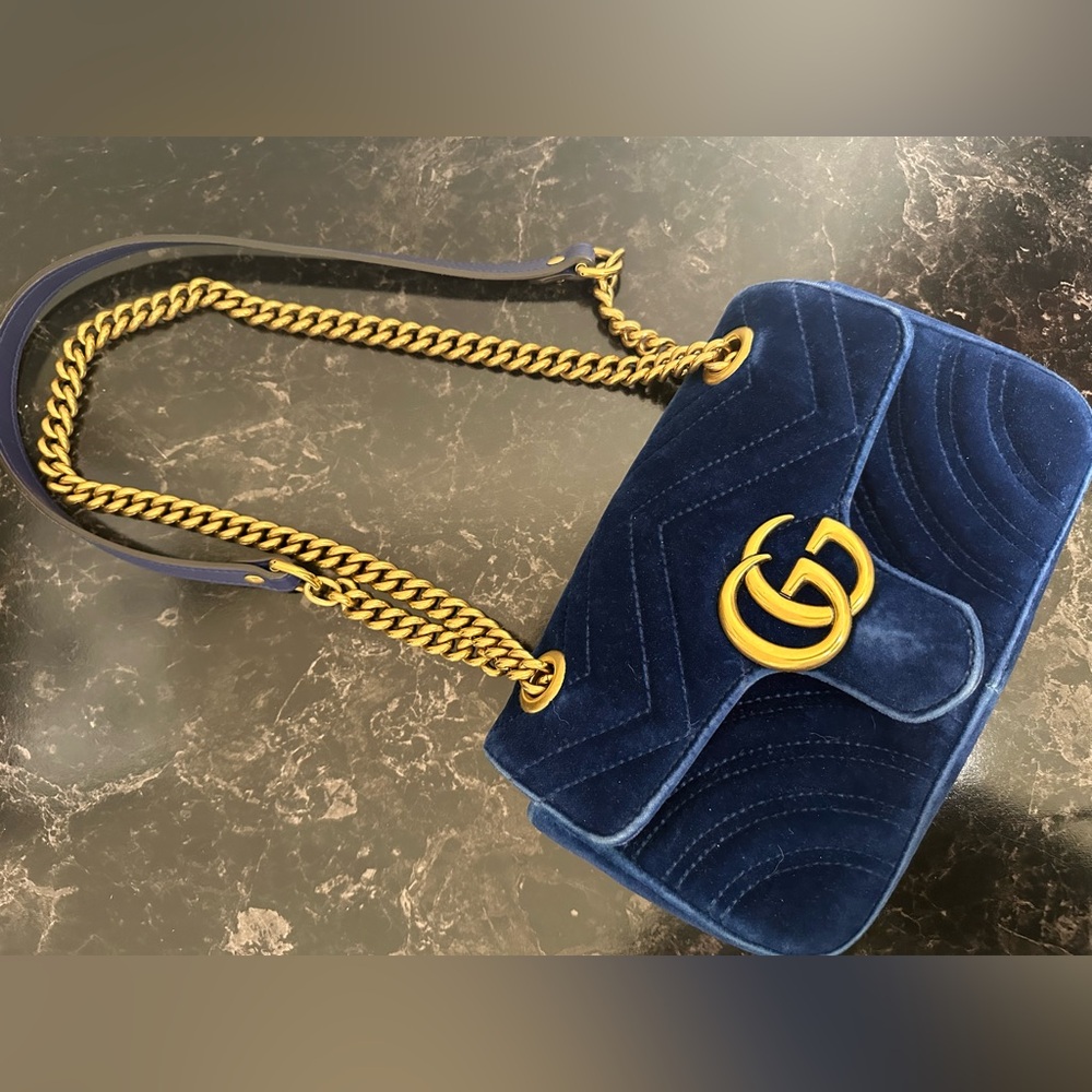 Gucci Blue Velvet Shoulder Bag with Gold Chain
